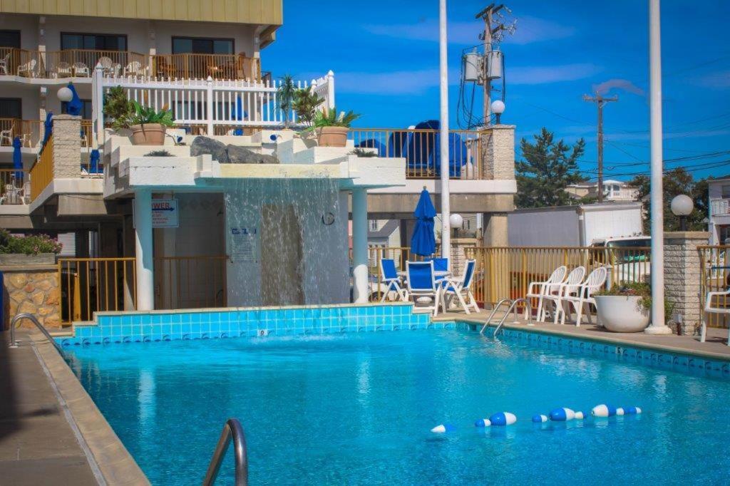 Roman Holiday Resort Motel 2*